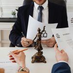 Divorce par consentement mutuel : rappels sur la nécessité d’être assisté d’un avocat